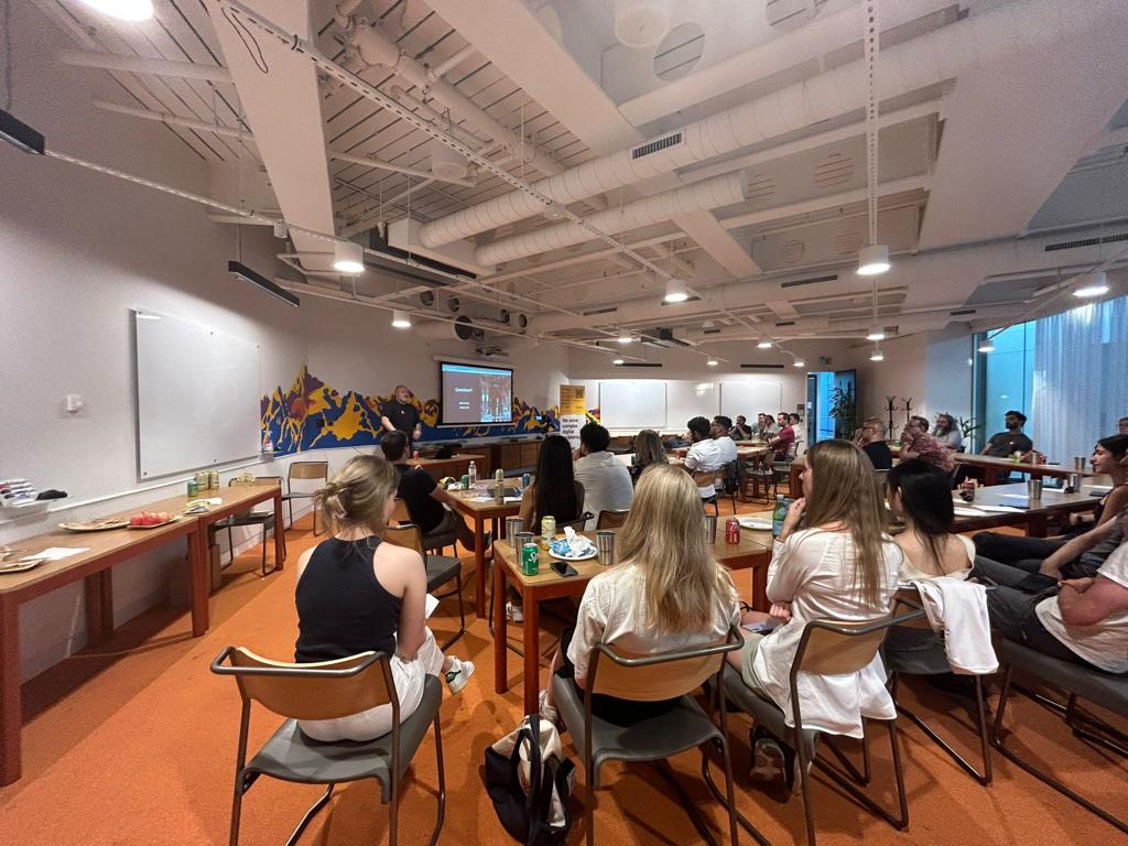 Photo from Make it Clear UX Event: Designing Immersive Experiences for Users Photo from Make it Clear UX Event: Designing Immersive Experiences for Users